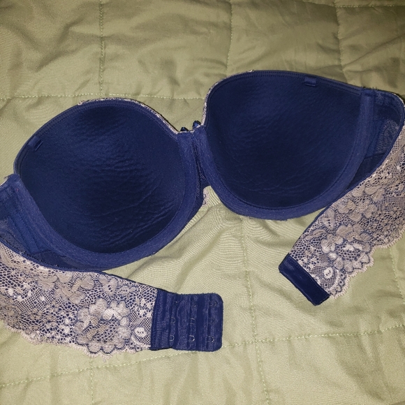Victoria Secret Bra - Picture 3 of 6